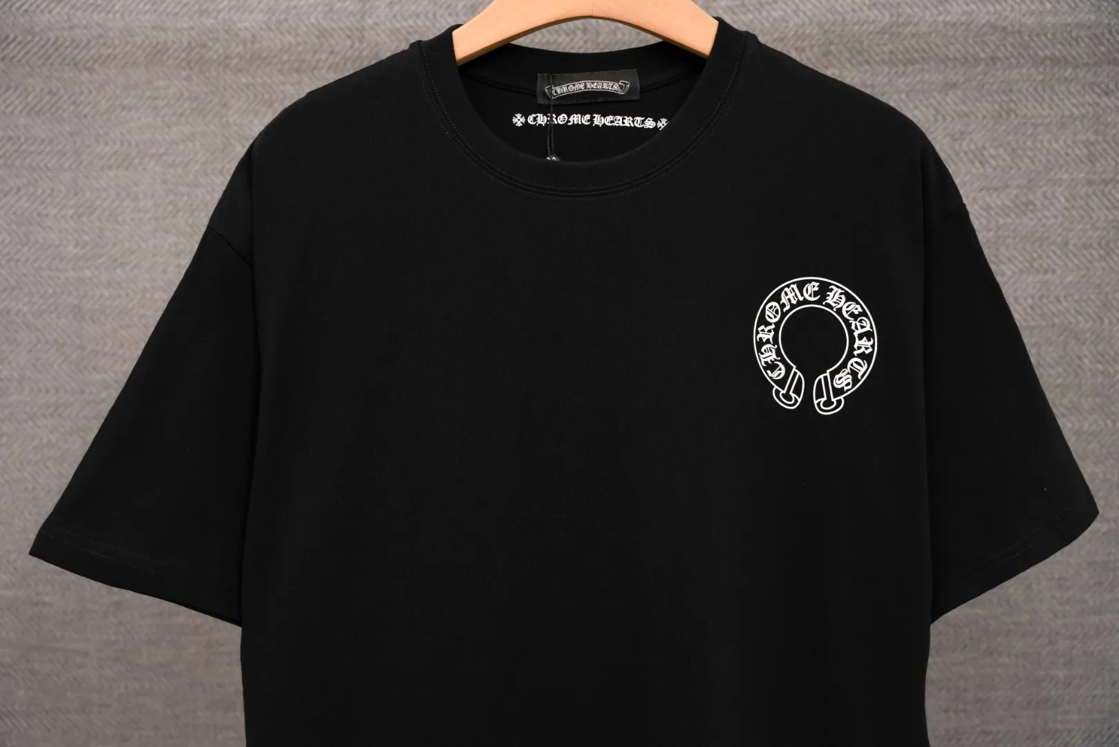 DT 53 60 Chrome Hearts T ， ， Black White S-XL